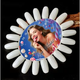 Margaréta für Sugar Addict Gel-Lacke